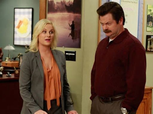 Amy Poehler Reveals She "Would End A Scene" On 'Parks And Rec' By Making Out With Nick Offerman: "It Really Made Us Laugh"