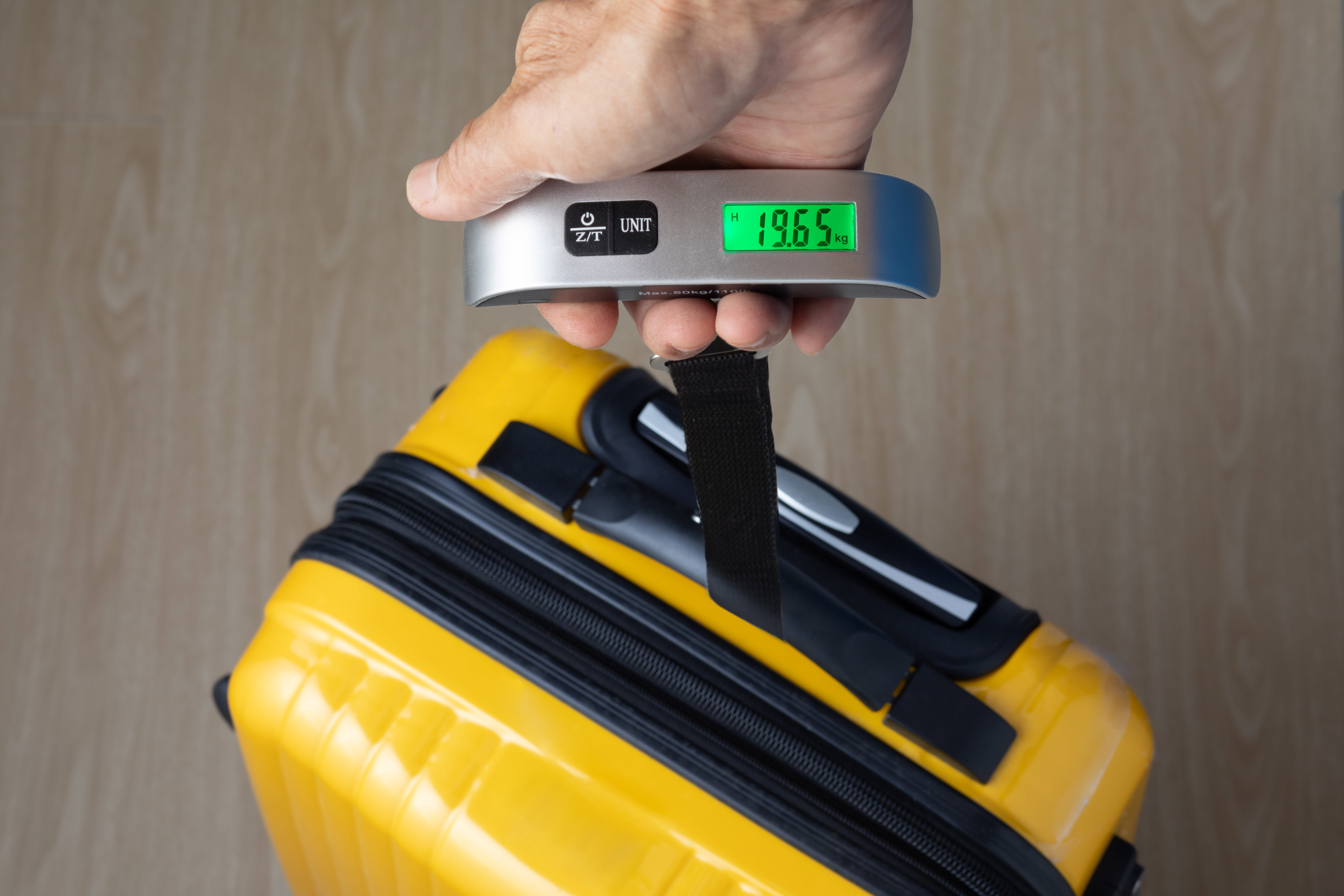 Travelling this summer? This 'easy to use' luggage scale will be an absolute life-saver