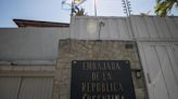 Argentina reafirma su “compromiso” con los opositores asilados en su embajada en Venezuela