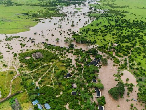 Anger mounts as Kenyans left homeless and searching for loved ones swept away in floods