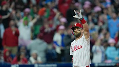 Harper homers and Bohm extends his hitting streak as the streaking Phillies beat the Giants 5-4