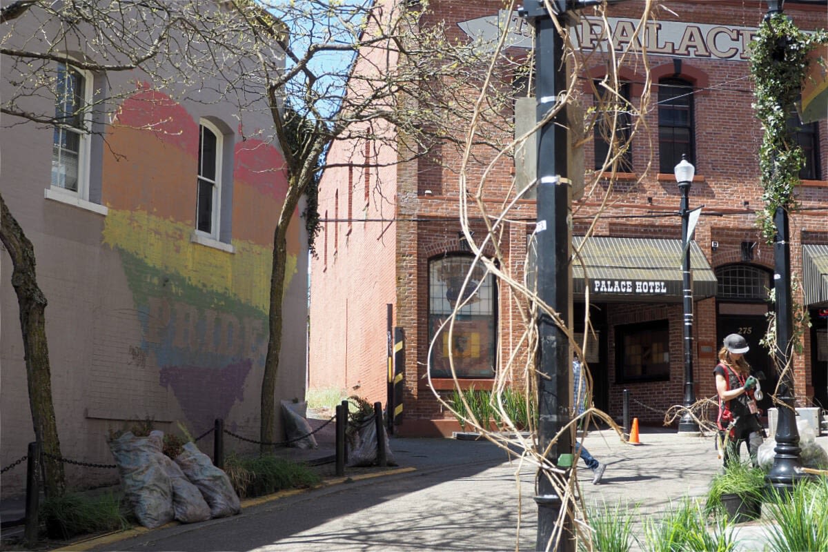 PHOTOS: Crews transform Nanaimo’s downtown into ‘The Last of Us’ set