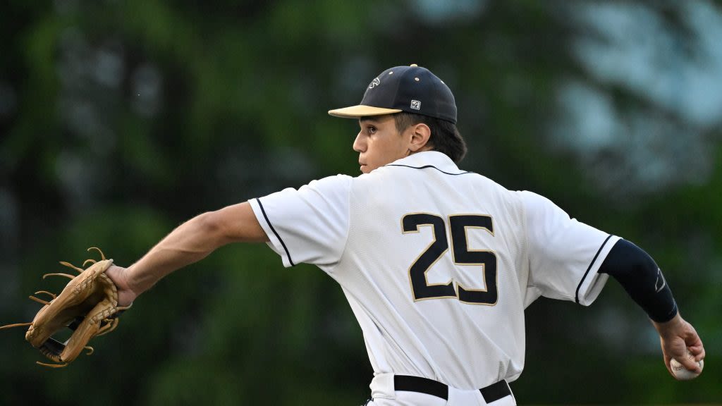 Severna Park baseball’s Angel Santiago-Cruz shuts down Arundel in 9-0 county championship win