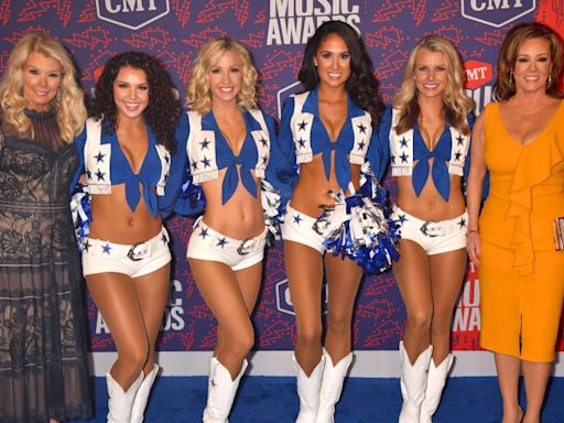 Kelli From 'America's Sweethearts' Was A Dallas Cowboys Cheerleader Back In The '80s