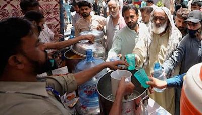 Cientos sufren por ola de calor en Pakistán