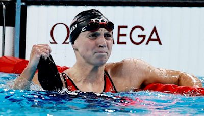 Ledecky retiene título de 1.500 mts libres en París y reescribe los libros de récords