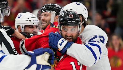 How Nick Foligno helped Blackhawks' front office woo free agents like Tyler Bertuzzi