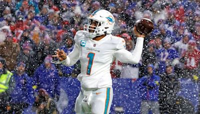 Exploring Dolphins’ options with Tagovailoa. And who advocates a holdout if no new deal