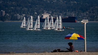 B.C. heat records tumble, Environment Canada to provide update on heat wave