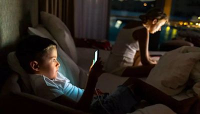 Reduced Screen Time Can Boost Your Kid's Mental Health Significantly In 15 Days