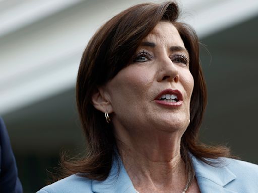 Gov. Hochul, NY Dems promise $5M, campaign infrastructure in 7 toss-up U.S. House races
