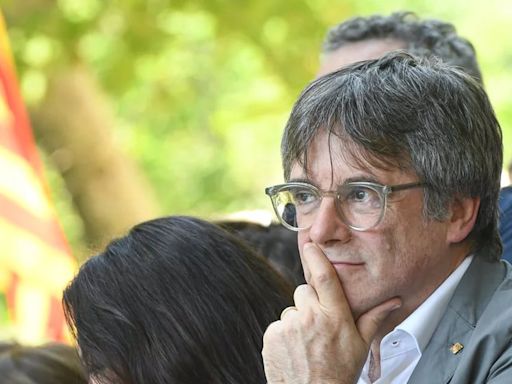 Puigdemont volverá para la investidura aunque ve su detención como "una posibilidad real" tras el pacto PSC-ERC