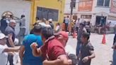Panistas de Tlachichuca arman trifulca contra taxistas en pleno centro [Video]