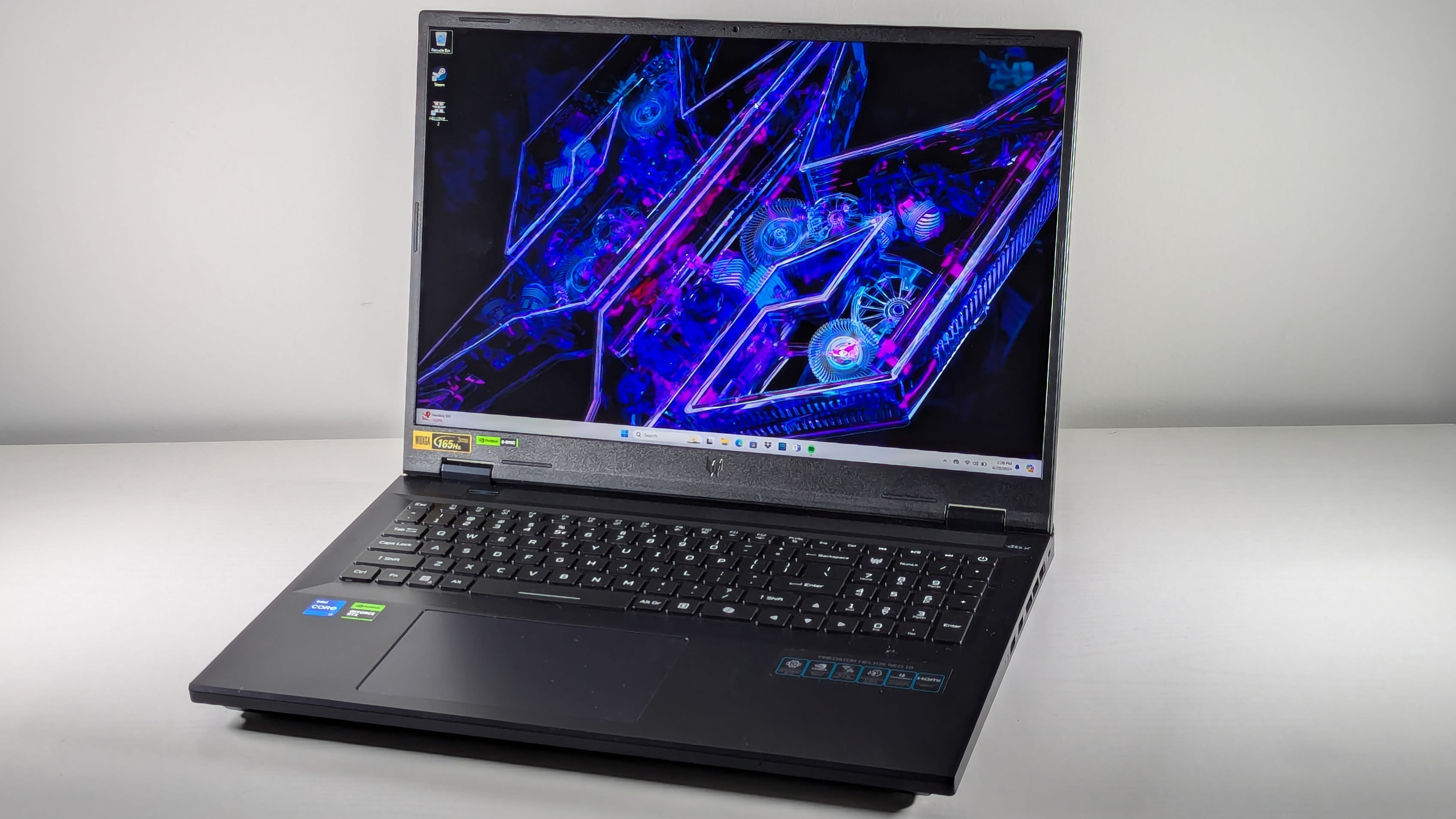 Acer Predator Helios Neo 18 review: A big gaming laptop with a smaller price