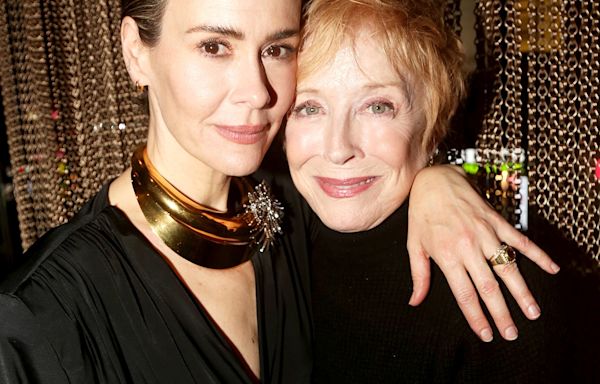 Why Sarah Paulson Says Not Living With Holland Taylor Is the Secret to Their Romance - E! Online