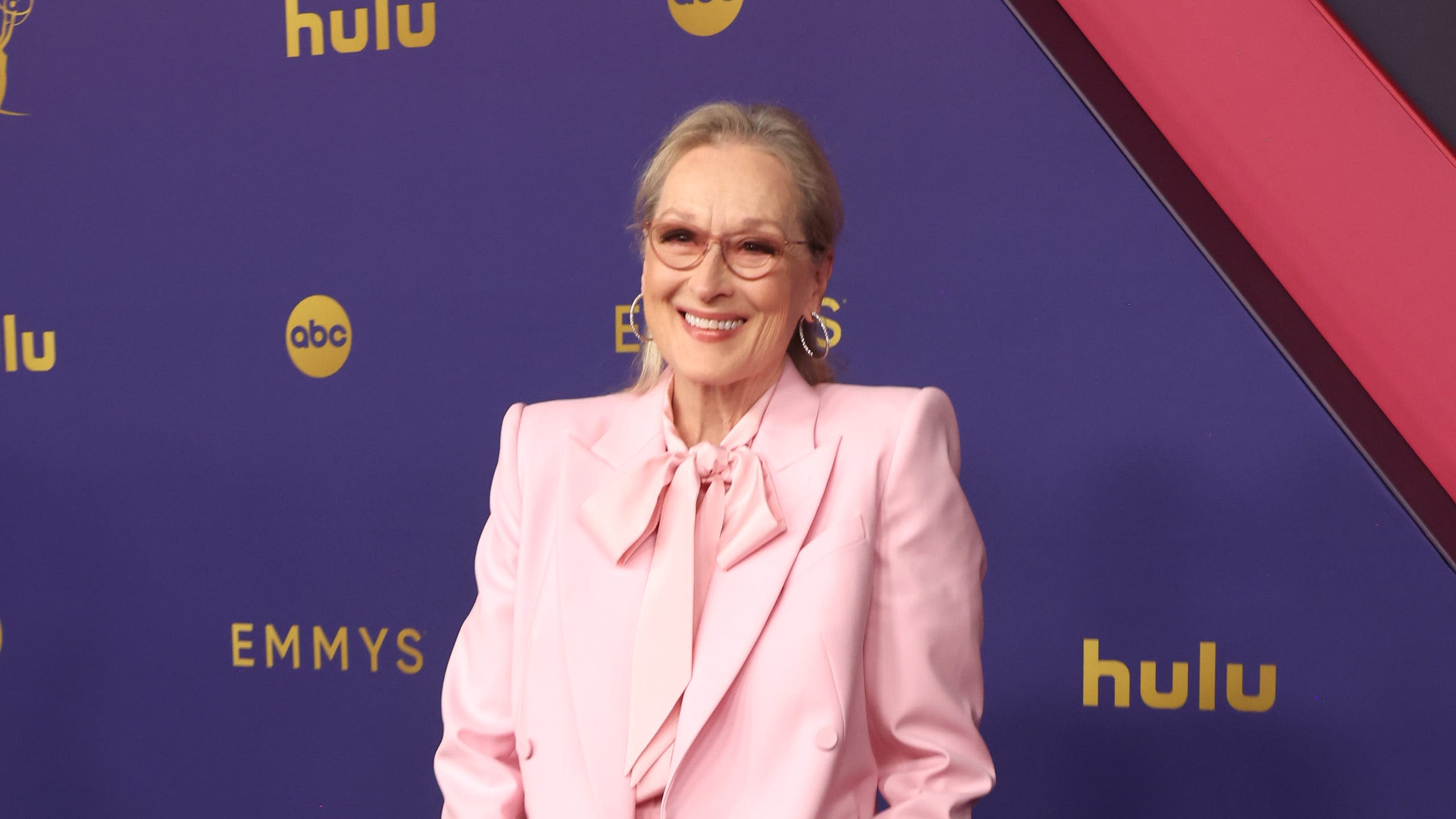 Meryl Streep Is the Queen of the Emmys Red Carpet in Blush Pink Suit