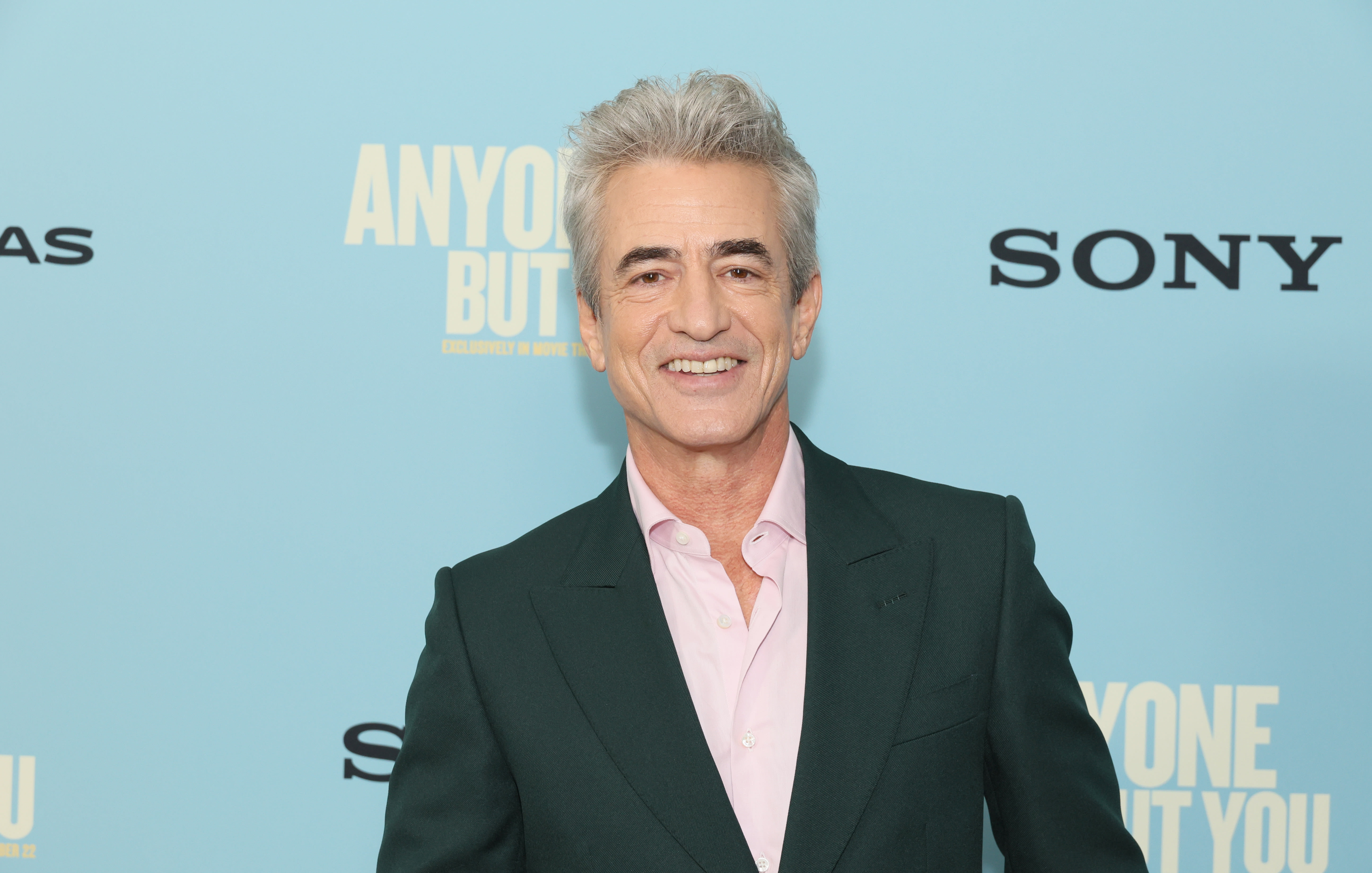 Dermot Mulroney to play new chief on 'Chicago Fire'