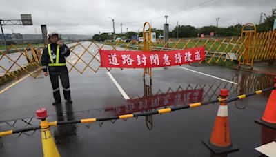 新北大雨 二重疏洪道部分路段只出不進 (圖)