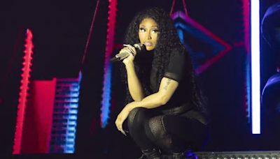 Fans Left Speechless as Nicki Minaj Responds to Object Thrown at Her During Performance