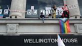 Young trans activists stage four-day protest on ledge of NHS England headquarters