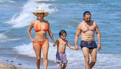 En fotos: del paseo playero de Eva Longoria a la primera salida oficial de Camila Morrone con su nuevo novio