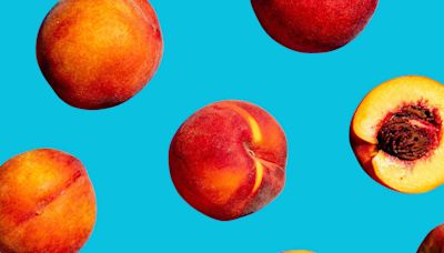 This Georgia Peach Farmer’s Trick to Tell When a Peach Is Ripe Is So Simple