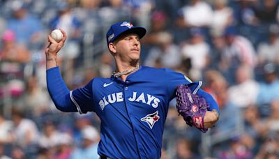 Blue Jays' Bowden Francis loses another no-hit bid by allowing 9th-inning home run for the second time in 3 weeks