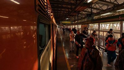 Caos en Línea A del Metro: ¿Por qué desalojan a pasajeros de un tren este martes?