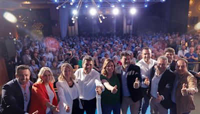 Carlos Mazón se muestra “muy orgulloso” del Gobierno valenciano con la extrema derecha