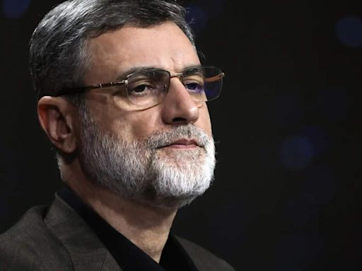 First candidate drops out of Iran presidential election, due to take place Friday amid voter apathy