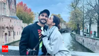 Deepika Padukone is a proud wife as Ranveer Singh announces his next project: see inside | Hindi Movie News - Times of India