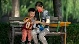 Niños en China seguirán sólo con 1 hora de juegos en línea