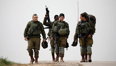 Nine Israeli soldiers held over suspected abuse of detainee