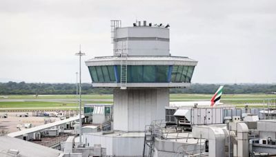 Manchester Airport flights hit by delays as planes spotted circling overhead after issue