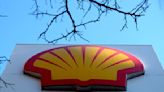 Contractor quitting puts Shell in spotlight over climate
