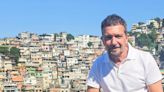 Antonio Banderas visita o morro do Vidigal | Celebridades | O Dia