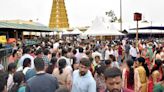 Devotees throng Chamundi hills on ‘Ashada Friday’