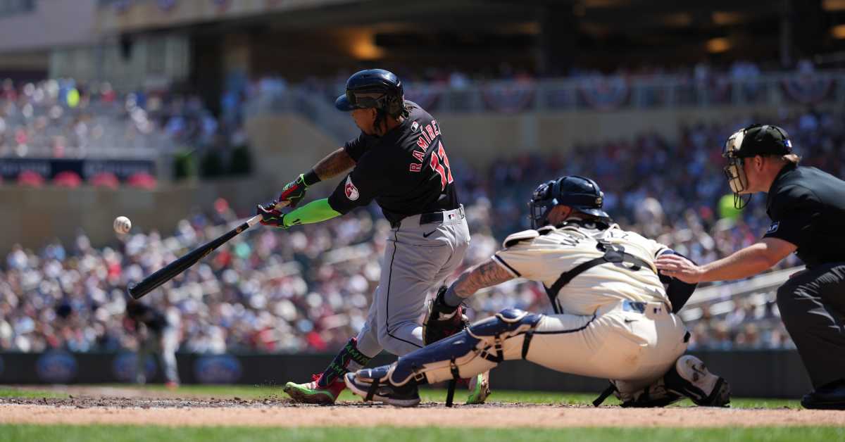 Twins drop second straight, split series with Guardians