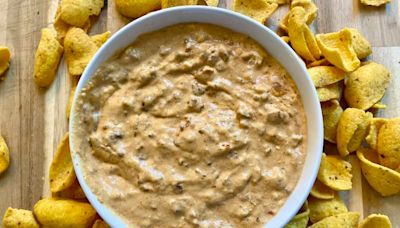 The 2-Ingredient Cream Cheese Dip My Sister Has Been Making for Every Party for 30 Years