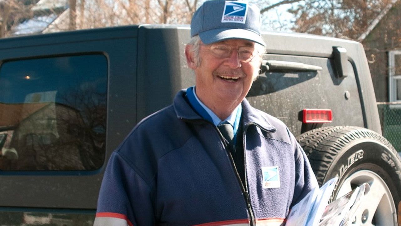 Arthur McCleery, longtime mail carrier in Greenport, dies at 87