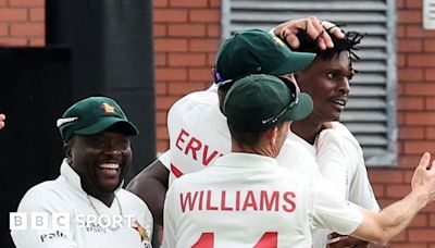 Ireland v Zimbabwe: Hosts struggling in run chase in Test match at Stormont