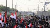 Los bloques rivales de Irak salen a las calles en medio de la parálisis política