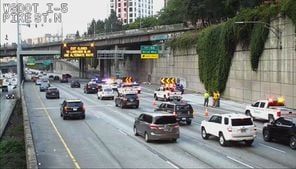 Suspect in custody after I-5 standoff in Downtown Seattle