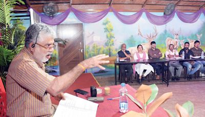 Reading of ‘Satyavanne Heluttene’ held in city - Star of Mysore