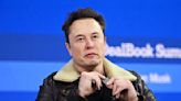 Elon Musk Marks Race to Bottom With Alex Jones, Ramaswamy, Andrew Tate in Live Twitter Chat