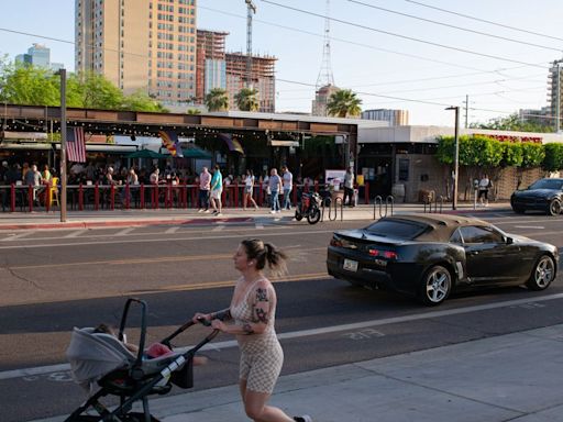 Arizona Is Booming, but Restless Voters Feel Downbeat About Economy