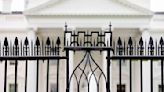 Driver dies after crashing into White House perimeter gate, Secret Service says