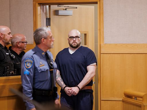 Maine man who confessed to killing parents, 2 others will enter pleas to settle case, lawyer says