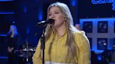 Kelly Clarkson Says Goodbye to Summer With New Shawn Mendes & Tainy Cover: Watch