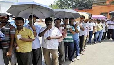 Bengal records around 78 pc polling till 5 PM; Stray violence reported